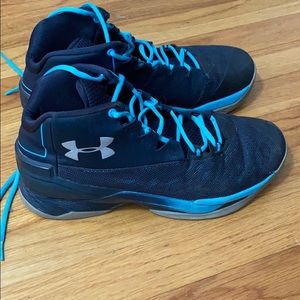 Under Armour Basketball Shoes (9.5)